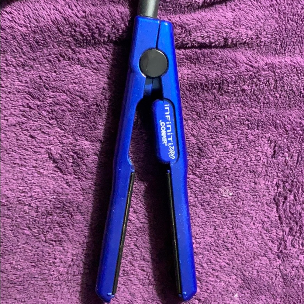Infniti pro mini hair straightener conair